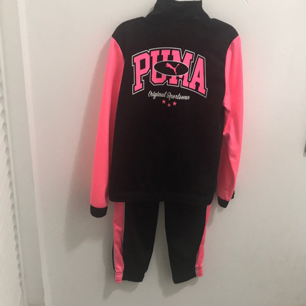PUMA Black and Neon Pink Athletic Set